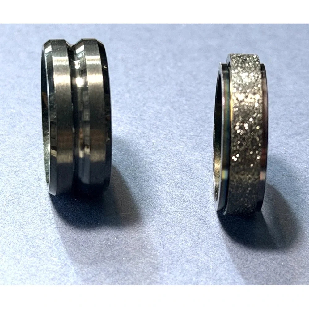 2~ BLACK RING BANDS SZ 6~1 SPINNER WITH SILVER‎ FLECKS 1BAND (2735)